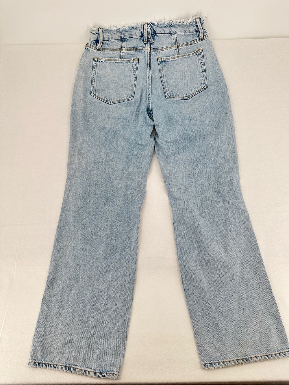 Good American Distressed Light Wash Wide Leg Jeans Raw Waist 90s Y2K Size 6/28 - Picture 3 of 7